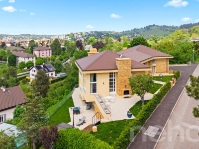 Demeure de maître de 480m² avec appartement de rendement image 1