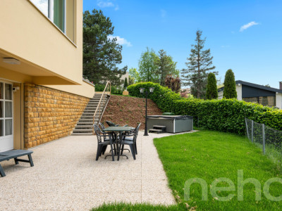 Demeure de maître de 480m² avec appartement de rendement image 4
