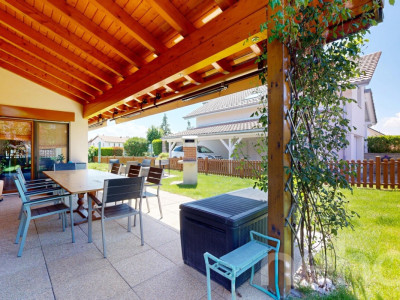 Villa de plain-pied lumineuse avec jardin arboré à Onnens image 11