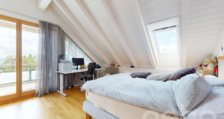 Erstklassiges 7.5-Zimmer-Einfamilienhaus mit unverbaubarer Aussicht image 10