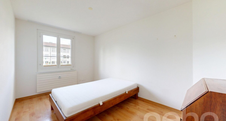 Grosszügige 3.5-Zimmer-Wohnung mit sonniger Terrasse image 7