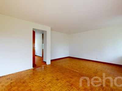 Reihenhaus mit Garten und Modernisierungspotenzial in Reinach image 12