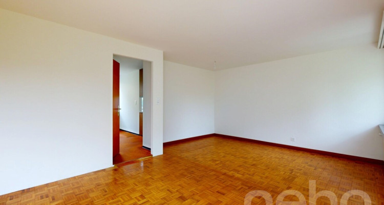 Reihenhaus mit Garten und Modernisierungspotenzial in Reinach image 12