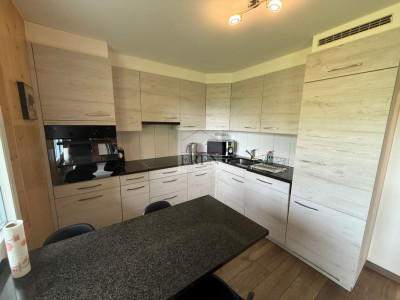 Chalet individuel 4,5 pièces à louer à La Tzoumaz image 3