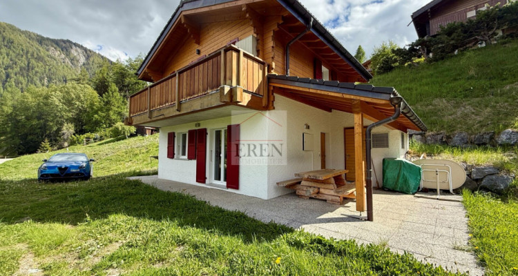 Chalet individuel 4,5 pièces à louer à La Tzoumaz image 1