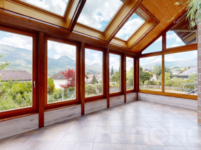 6.5-Zimmerhaus mit Licht, Raum und schöner Aussicht image 10