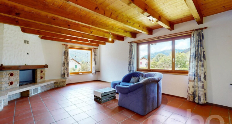 6.5-Zimmerhaus mit Licht, Raum und schöner Aussicht image 5