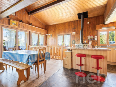Chalet lumineux avec espace bien-être et accès direct aux pistes image 4