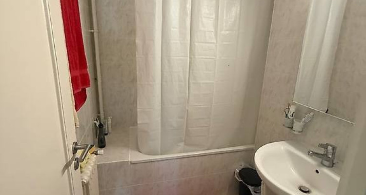 Superbe appartement de 3,5 pièces avec balcon et véranda – Lausanne image 2