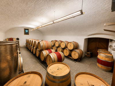 Surface commerciale atypique de 326 m² au cœur du vignoble dAigle image 5