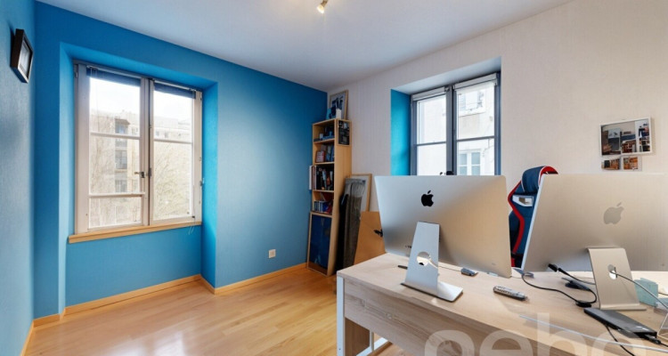 Bel appartement de 5 pièces de 97 m² dans le centre de La Plaine image 8