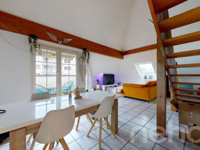 Charmante 3.5-Zimmerwohnung mit offener Galerie und Cheminée image 4