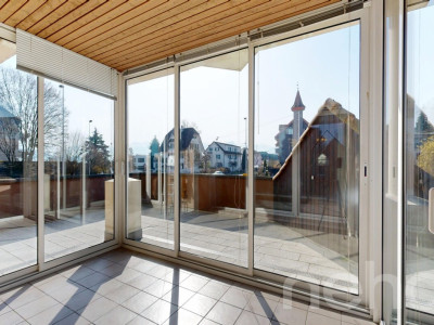 4.5-Zimmerwohnung mit Terrasse, Wintergarten & Garage image 3