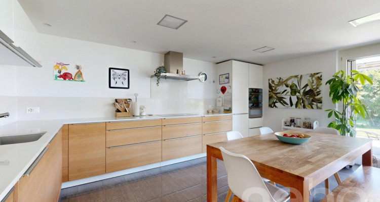 Appartement familial avec grand jardin privatif image 4