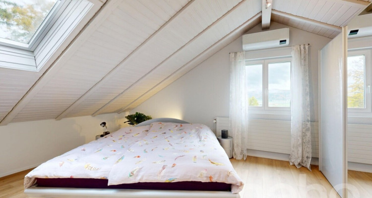 Unverbaubares Panorama: Exklusives 5.5-Zimmer-Einfamilienhaus mit Pool image 10