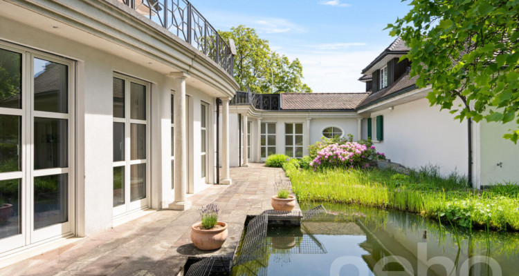 Exklusives Landhaus-Anwesen mit zwei Häusern & Parkgarten image 2