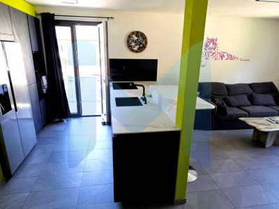 Appartement de 3,5 pièces lumineux vue sur les montagne  image 2