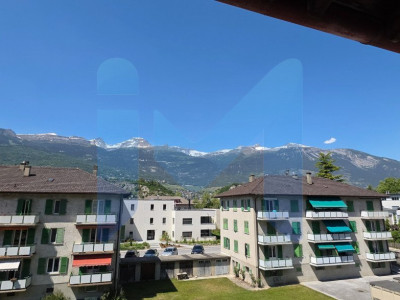 Appartement de 3,5 pièces lumineux vue sur les montagne  image 4