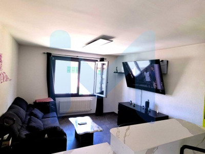 Appartement de 3,5 pièces lumineux vue sur les montagne  image 5