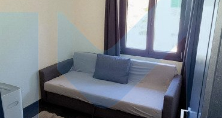 Appartement de 3,5 pièces lumineux vue sur les montagne  image 9