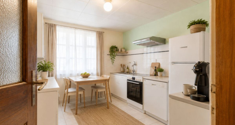 Appartement de caractère de 165 m² image 4