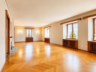 Authentique appartement de caractère coeur de Sainte-Croix image 3