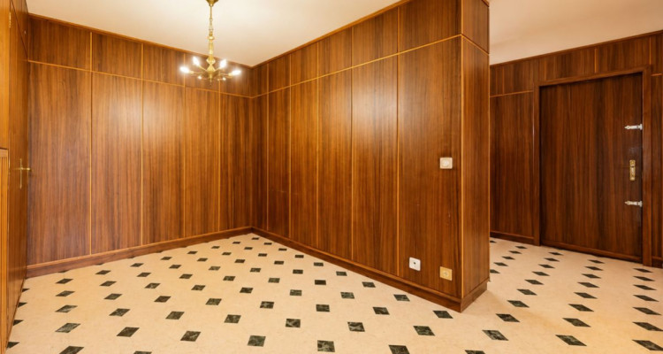 Authentique appartement de caractère coeur de Sainte-Croix image 10