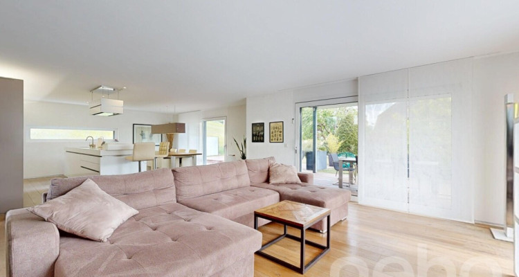 Einmalige Gelegenheit: Hochwertiges 6.5-Zimmer-Einfamilienhaus image 2