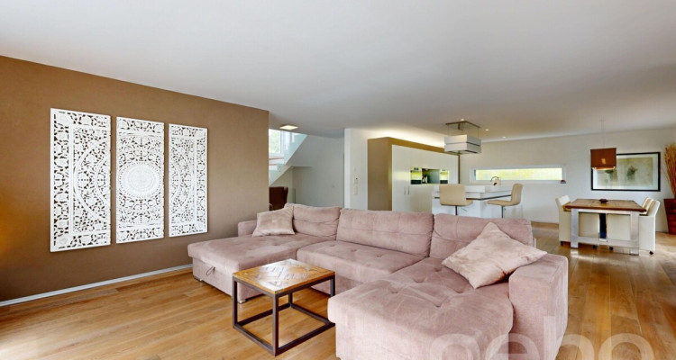 Einmalige Gelegenheit: Hochwertiges 6.5-Zimmer-Einfamilienhaus image 3