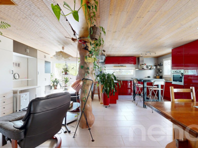 Les Bayards: Ancienne ferme avec grange et appartements image 3