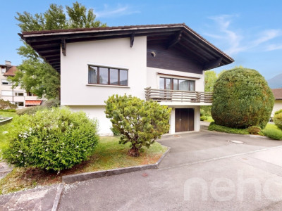 5.5-Zimmer-EFH mit Garten, Doppelgarage und viel Potenzial image 1