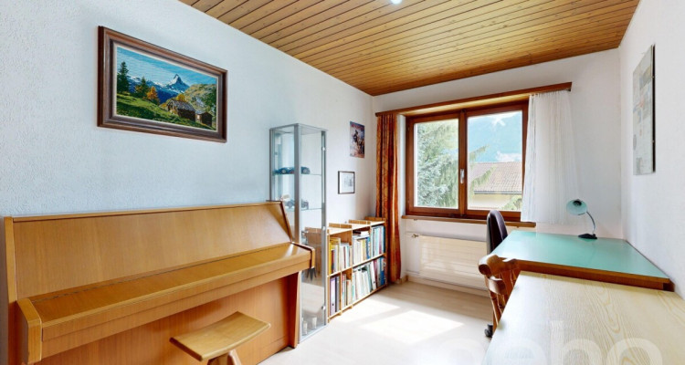 5.5-Zimmer-EFH mit Garten, Doppelgarage und viel Potenzial image 8