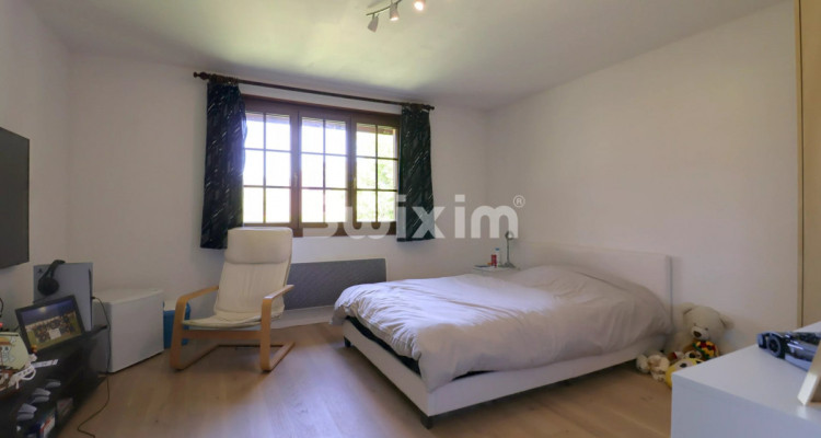 Villa individuelle en exclusivité, 5 chambres, sauna et jardin arboré - Châtillens, secteur Oron image 6