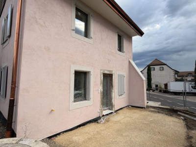 Magnifique 3,5 pièces en duplex entièrement rénové avec accès privatif image 1