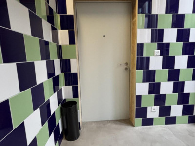 Appartement lumineux au centre-ville de Neuchâtel image 8