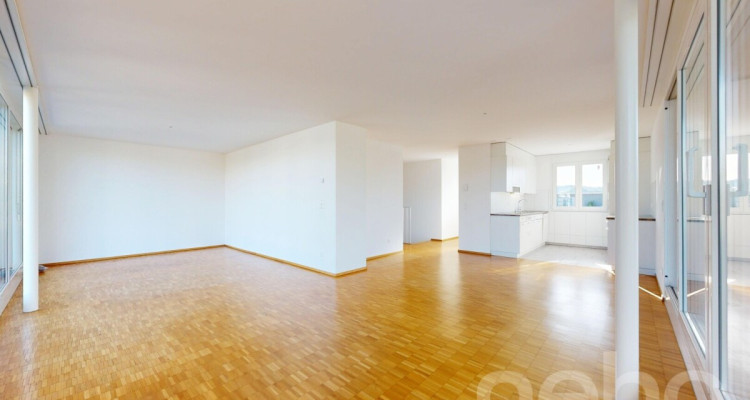 Lichtdurchflutete 3.5-Zimmer-Wohnung mit grosszügiger Terrasse image 4