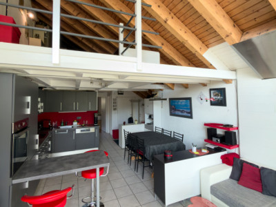 Vercorin - Roches-Hombes - R2 avec accès indépendant, beaux volumes et ambiance chalet image 3