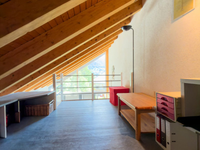 Vercorin - Roches-Hombes - R2 avec accès indépendant, beaux volumes et ambiance chalet image 4