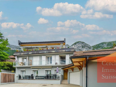 Appartement de Prestige Rénové en vente à VEYRIER DU LAC avec Vue Panoramique sur le Lac dAnnecy image 6