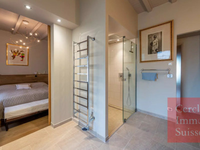 Appartement de Prestige Rénové en vente à VEYRIER DU LAC avec Vue Panoramique sur le Lac dAnnecy image 13