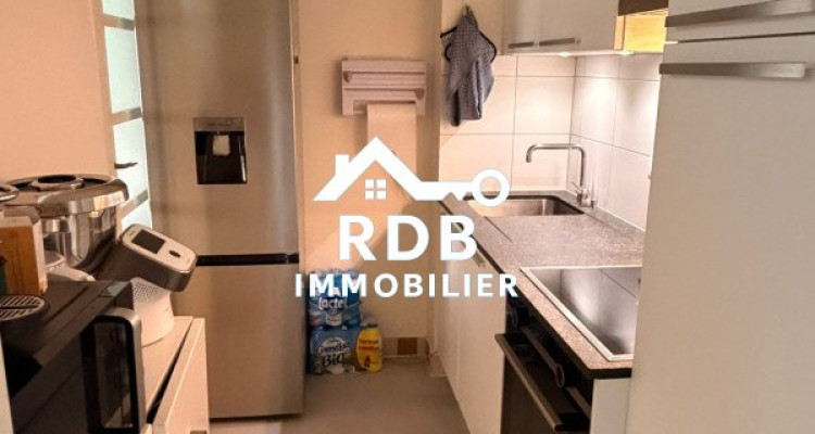 Appartement de 2,5 pièces au 3ème étage situé à Genève 1207 image 3
