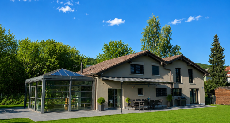 Grande propriété avec deux habitations indépendantes pouvant être réunifiées dans un cadre résidentiel privilégié image 2