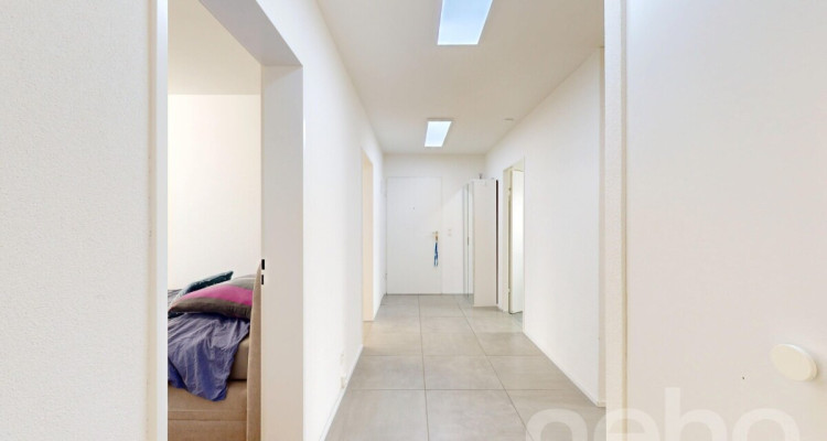 Gepflegte 4.5-Zimmerwohnung mit Garagenbox (im Baurecht) image 4