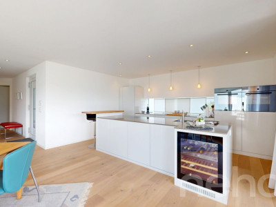Luxuriöse 4.5-Zimmer-Wohnung mit traumhafter,  unverbaubarer Weitsicht image 3