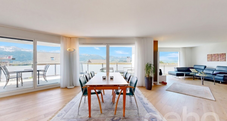 Luxuriöse 4.5-Zimmer-Wohnung mit traumhafter,  unverbaubarer Weitsicht image 1