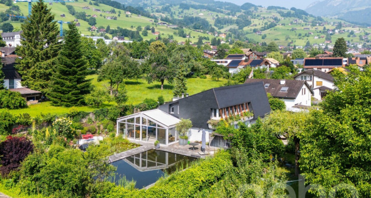 EFH in Grabs mit Naturpool, Privatsphäre & Gartenidylle image 1
