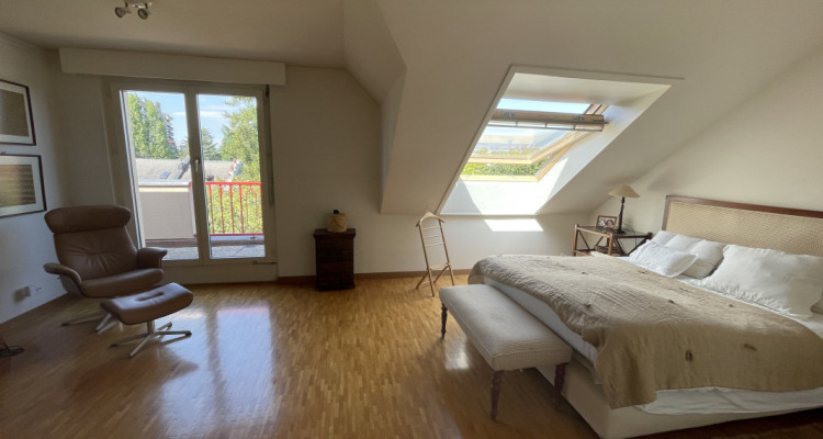 Appartement de standing  de 5 pièces, avec terrasse privative et vue Mont-Blanc  image 8