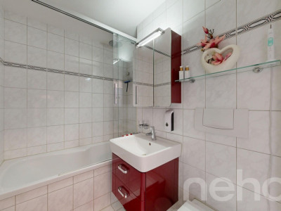 3.5-Zimmer-Wohnung mit unverbaubarer Aussicht image 8