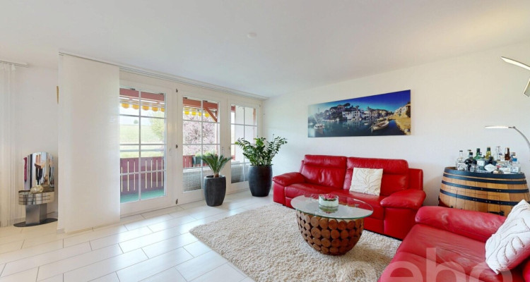 3.5-Zimmer-Wohnung mit unverbaubarer Aussicht image 2