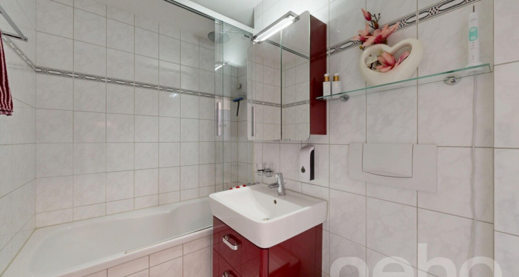 3.5-Zimmer-Wohnung mit unverbaubarer Aussicht image 8